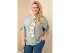 Dámská viskózová halenka Plus Size s krátkým rukávem a ozdobným šátkem khaki