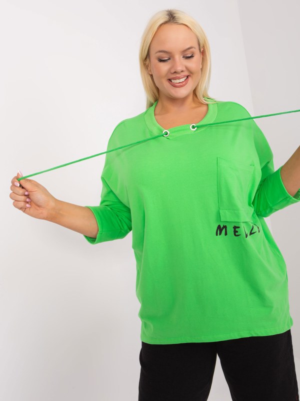 Světle zelená volná halenka plus size s kapsou - Dámské oblečení košile a halenky