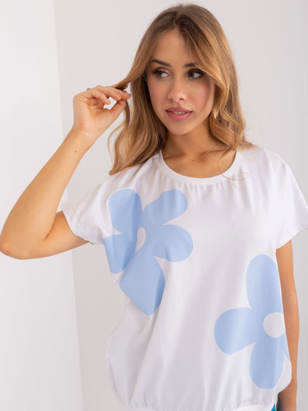 Bílá a světle modrá květinová halenka RUE PARIS - Dámské oblečení košile a halenky