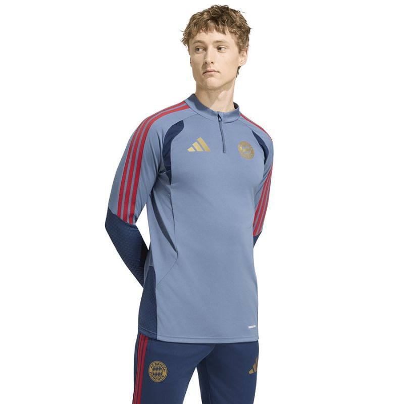 Mikina adidas FC Bayern DNA Training Top KF1037