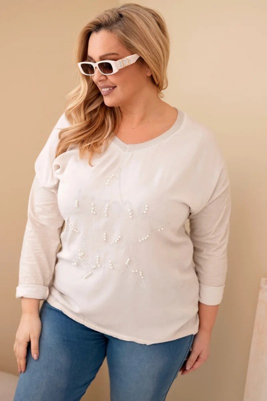 Dámská blůza Plus Size s&nbsp;potiskem a&nbsp;perlami béžová - Dámské oblečení mikiny
