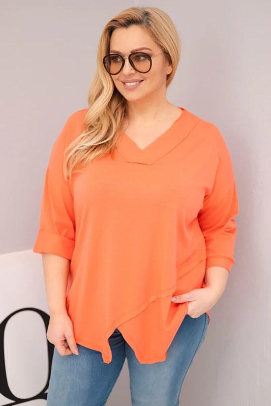 Dámská bavlněná blůza Plus Size s hlubokým V výstřihem a asymetrickým spodním lemem meruňková