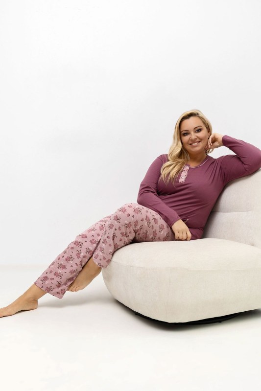 Pohodlná pyžama pro plnoštíhlé s květinovým vzorem model 221191 Forever Pink