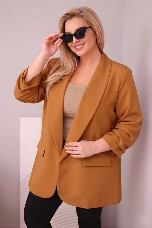 Elegantní dámské sako Plus Size tmavě camelové