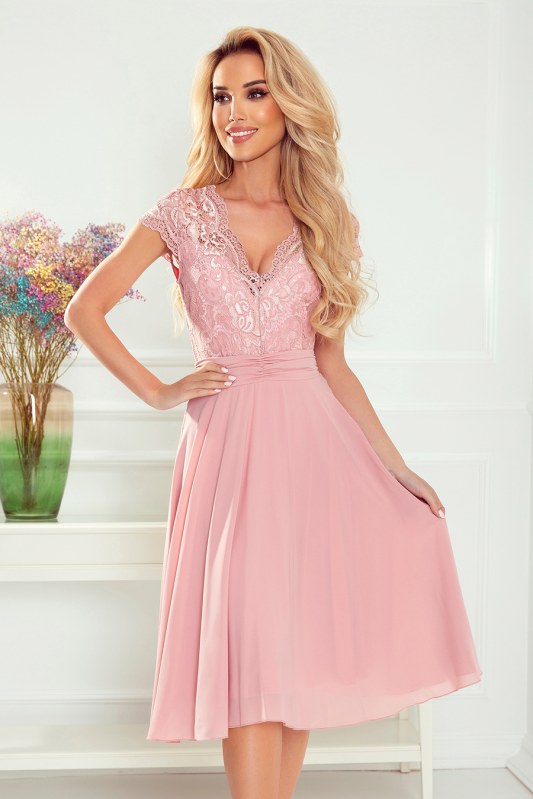 LINDA - Dámské šifonové šaty ve špinavě růžové barvě s krajkovým výstřihem 381-1 - Dámské oblečení šaty