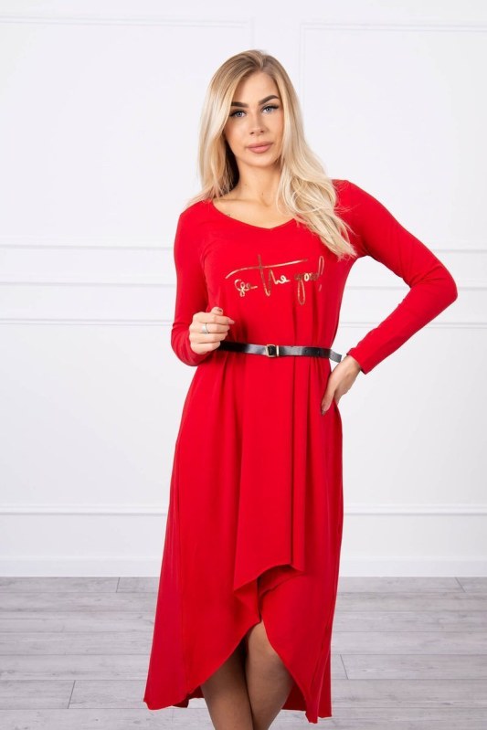 Šaty s ozdobným páskem a červeným nápisem - Dámské oblečení šaty