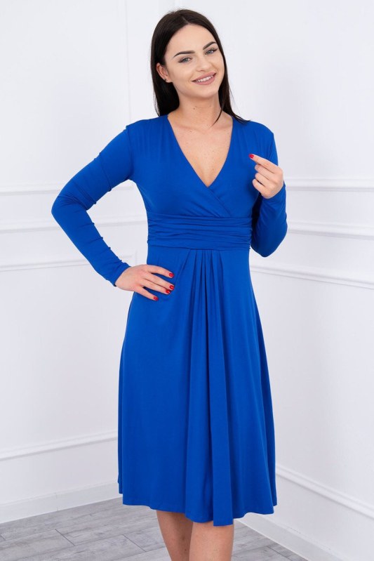 Šaty s linií poprsí v chrpově modré barvě - Dámské oblečení šaty