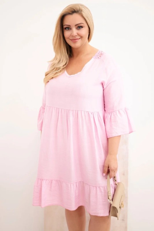 Dámské šaty Plus Size z viskózy s ažurovým zdobením bonbónově růžová
