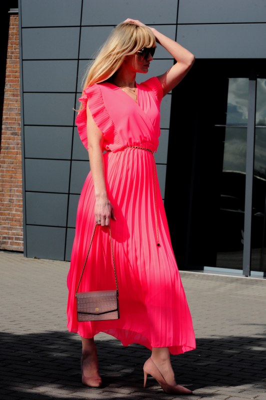 Šaty Herosa Neon Pink - Merribel - Dámské oblečení šaty