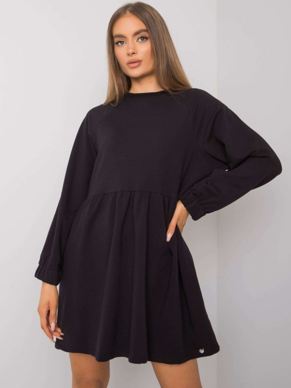 Základní černé šaty s dlouhým rukávem - šaty