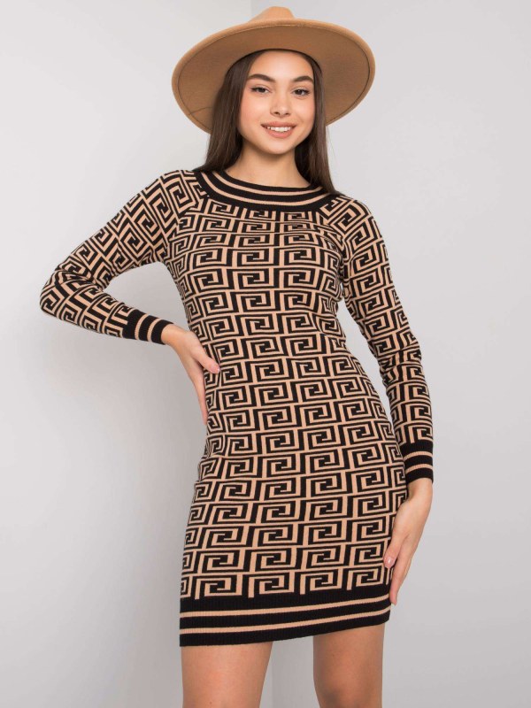 Velbloudí a černé vzorované pletené šaty Montrose OCH BELLA - Dámské oblečení šaty