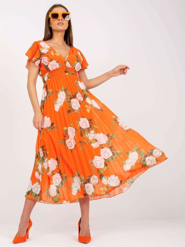 Oranžové květované řasené šaty v midi délce - Dámské oblečení šaty