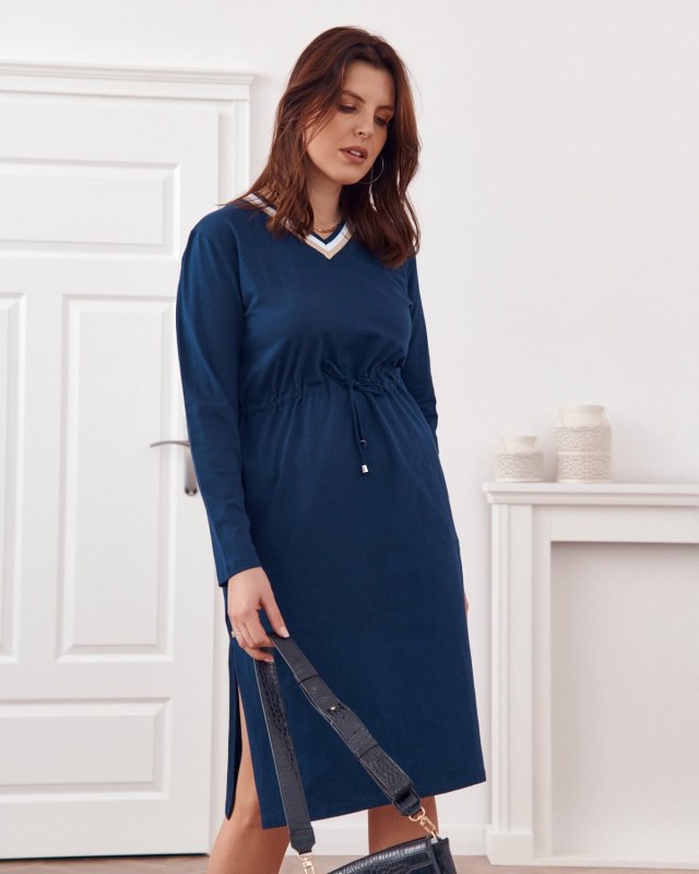 Šaty Plus Size se zavazováním v pase v tmavě modré barvě - Dámské oblečení šaty