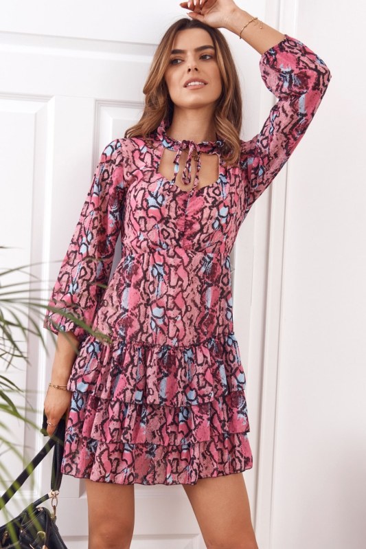 Neformální růžové šaty s volánky - Dámské oblečení šaty