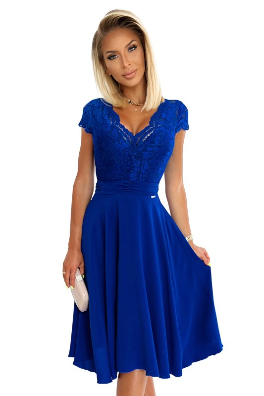 Šifonové šaty s krajkovým výstřihem Numoco LINDA - modré - Dámské oblečení šaty