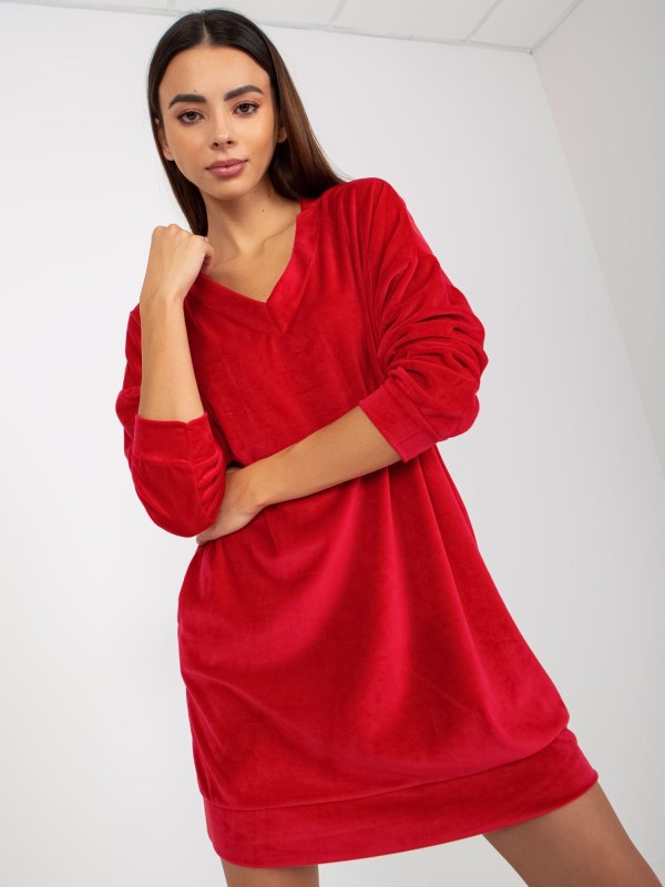 Červené velurové šaty s dlouhými rukávy - Dámské oblečení šaty