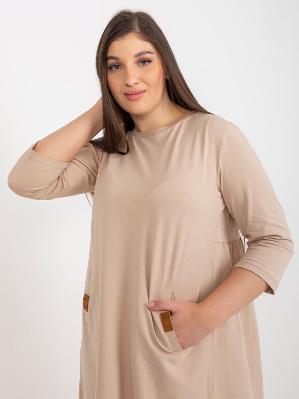 Tmavě béžové minišaty plus size s 3/4 rukávy od Dalenne - Dámské oblečení šaty