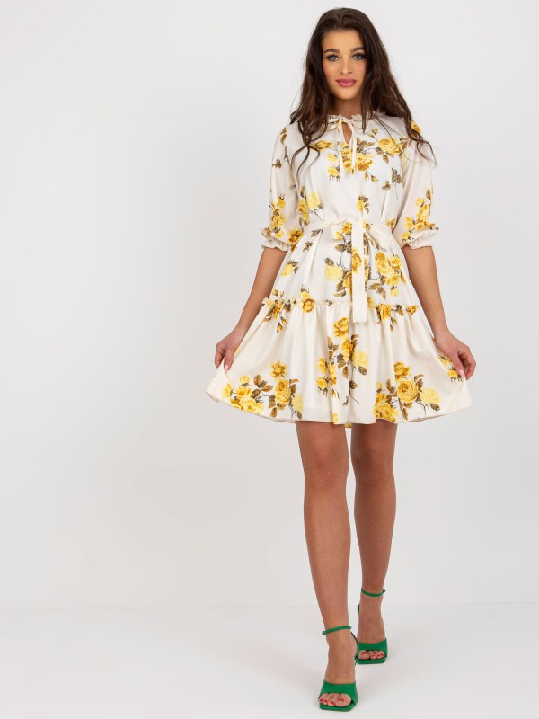 Béžové a žluté dámské květinové šaty s páskem - šaty