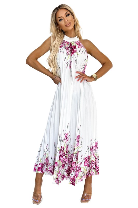 Plisované saténové maxi šaty Numoco ESTER - bílé s růžovými květy - Dámské oblečení šaty
