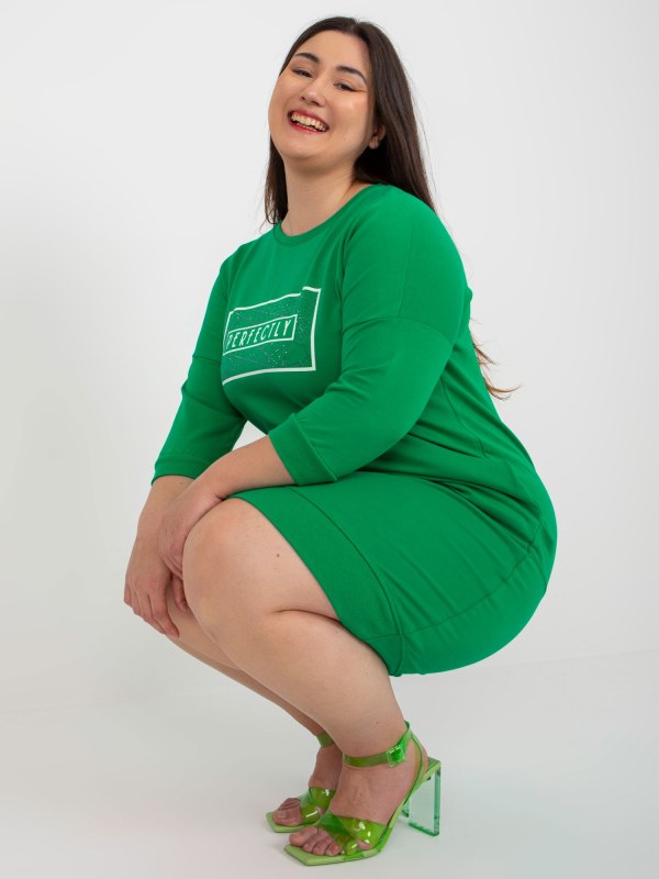 Zelené bavlněné šaty větší velikosti se sloganem - Dámské oblečení šaty