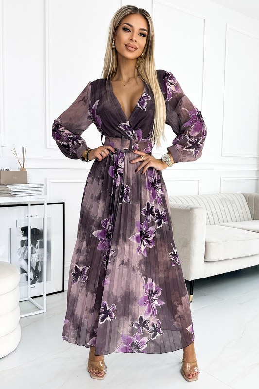 Plisované šifonové dlouhé šaty s výstřihem, dlouhými rukávy a širokým páskem Numoco - fialové velké květy - Dámské oblečení šaty