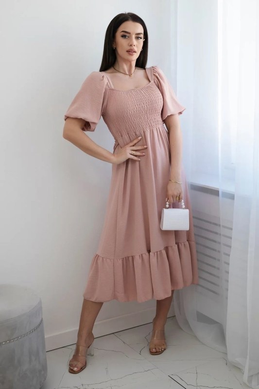 Šaty s nabíraným výstřihem pudrově růžové - Dámské oblečení šaty