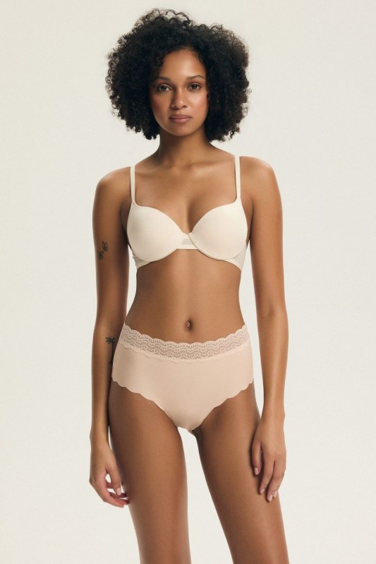 Souprava model 223980 Henderson