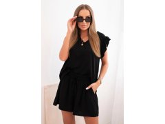 Dámský komplet z&nbsp;viskózy, blůza s&nbsp;volánky a&nbsp;krátké šortky černý