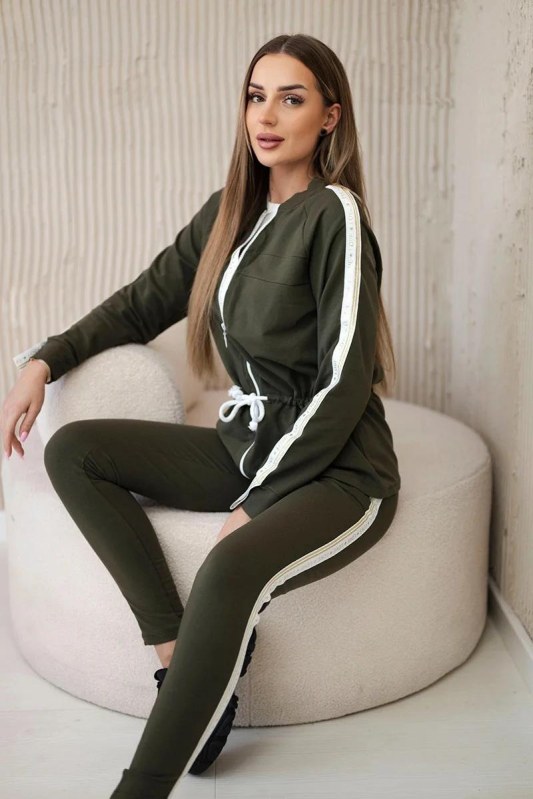 Dámská bavlněná souprava s&nbsp;proužky a&nbsp;stahovacími lemy khaki - Dámské oblečení soupravy a&nbsp;sady