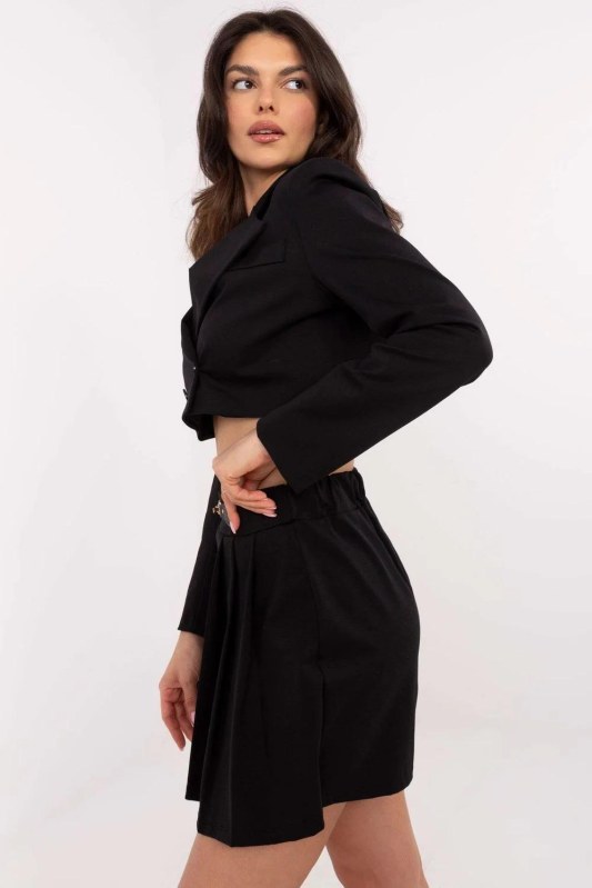 Kraťasy s sukňovou dolní částí model 206414 Italy Moda