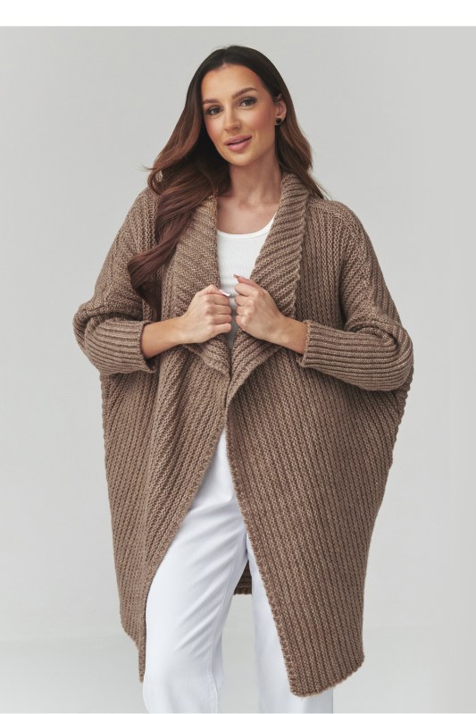 Svetr na zapínání oversize model 226877 Makadamia