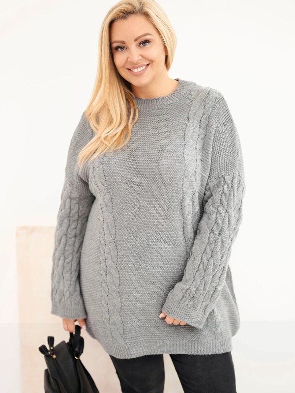Dámský svetr Plus Size s&nbsp;copánkovým vzorem šedý - Dámské oblečení svetry