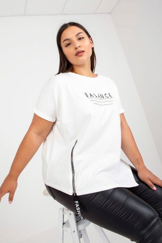 T-shirt plus size model 166725 Relevance - Dámské oblečení trika