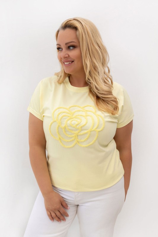 T-shirt plus size s květinovým vzorem model 230449 Relevance