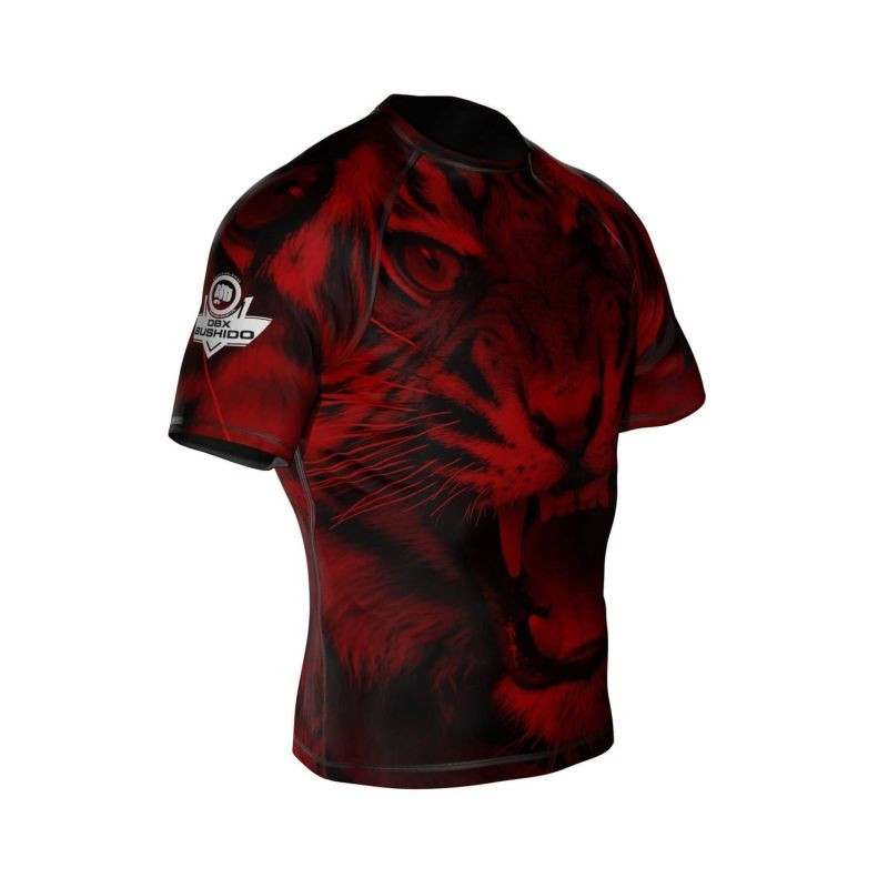 Kompresní tričko „Leone“ Rashguard je vyrobeno z materiálu DBX MORE DRY M