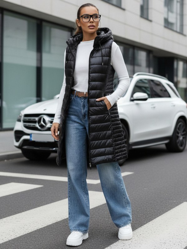 Dámská prošívaná vesta s kapucí TY5255 černá - FashionStreet