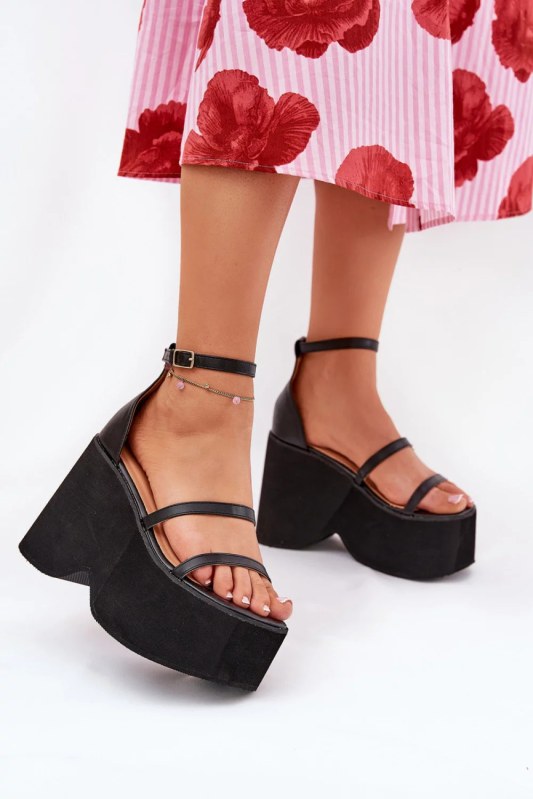 Bota na klínech 2806 černá - step in style