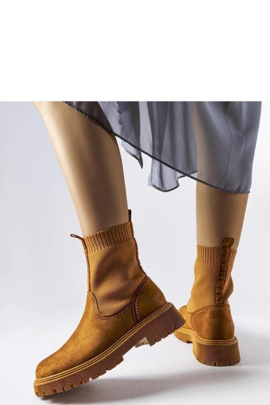 Boty model 205860 Solea