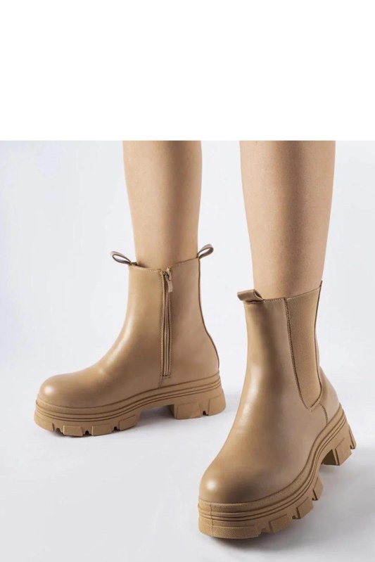 Boty na platformě model 206534 Solea