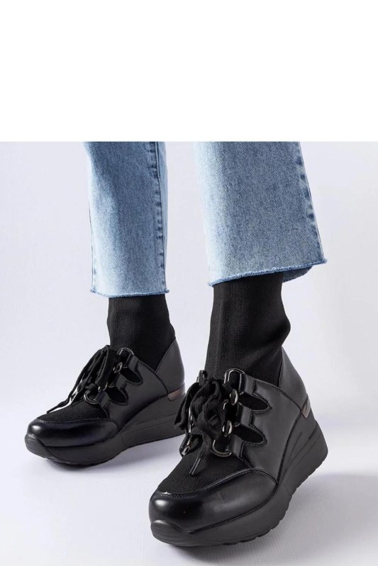 Boty na klínovém podpatku model 206574 Solea
