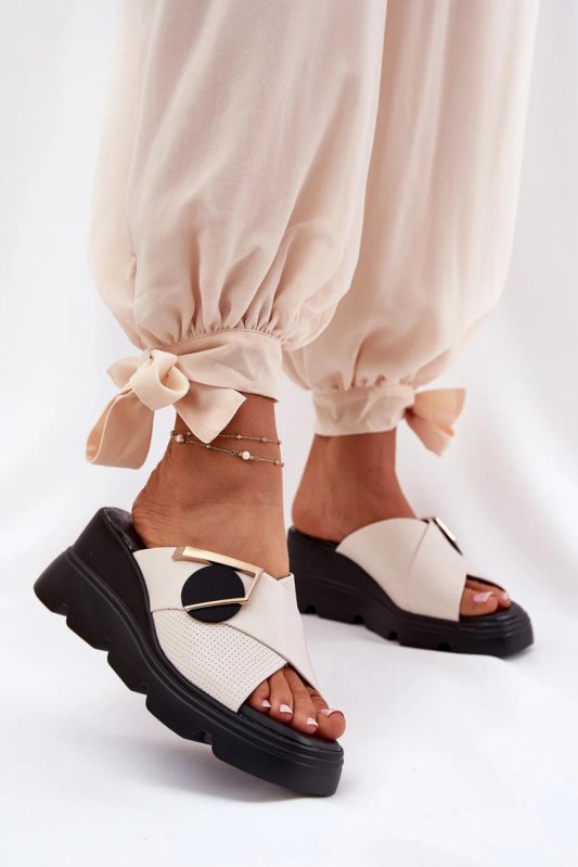 Bota na klínech model 212347 step in style