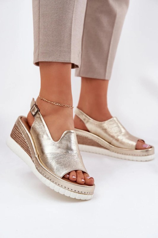 Boty na klínku model 212899 step in style