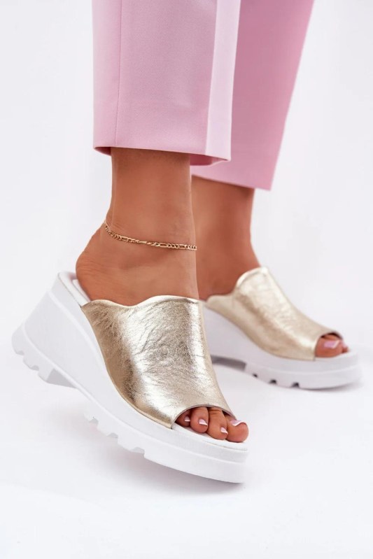 Boty na klínku na platformě model 213034 step in style