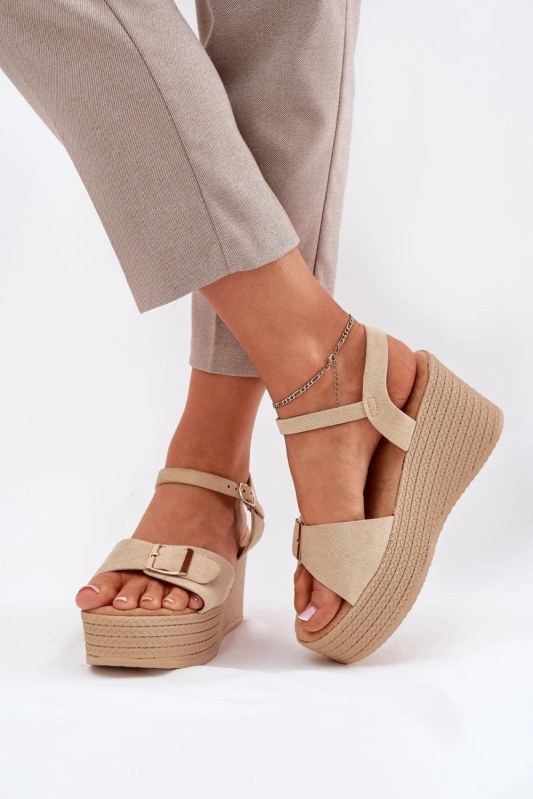 Boty na klínku model 213178 step in style