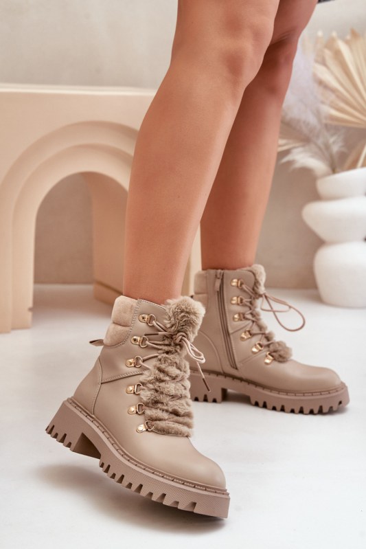 Pohorky model 218520 step in style