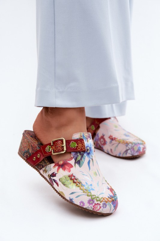 Boty na klínku s květinovým vzorem model 229293 step in style