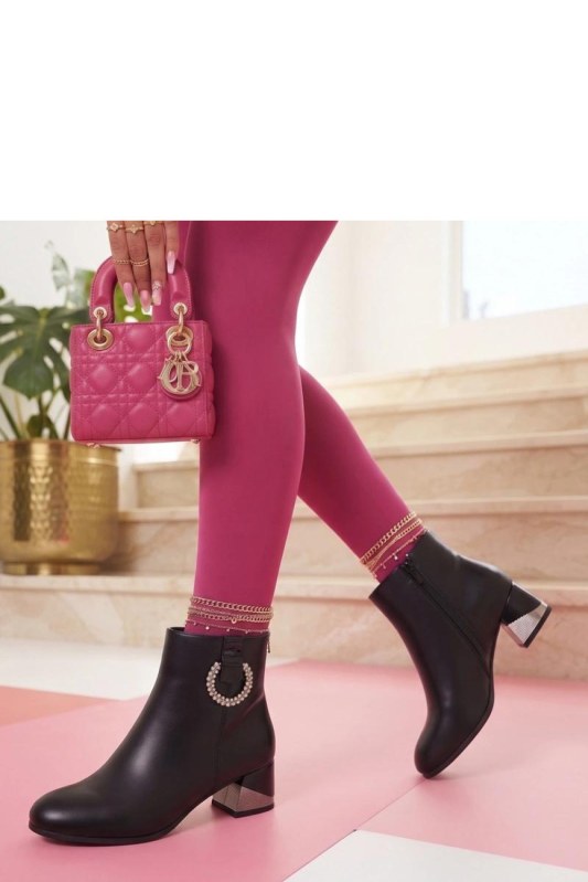 Dámské boty na podpatku na zip model 231679 Solea