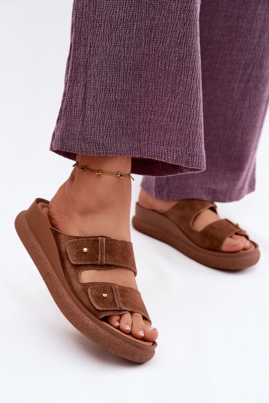 Kožené semišové dámské pantofle na platformě vinceza 66916 camel