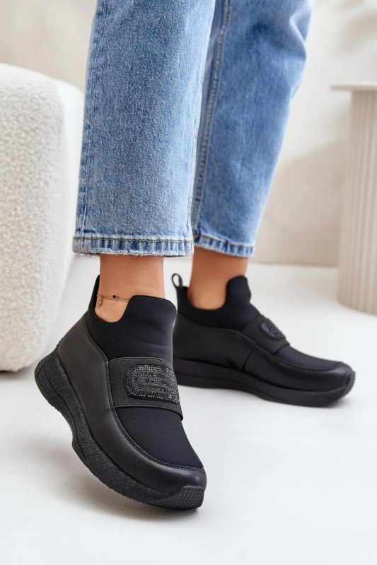 Sportovní boty na platformě model 201053 step in style