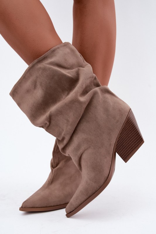 Dámské vrásčité kotníkové boty na štíhlém podpatku slip-on béžové Cazela